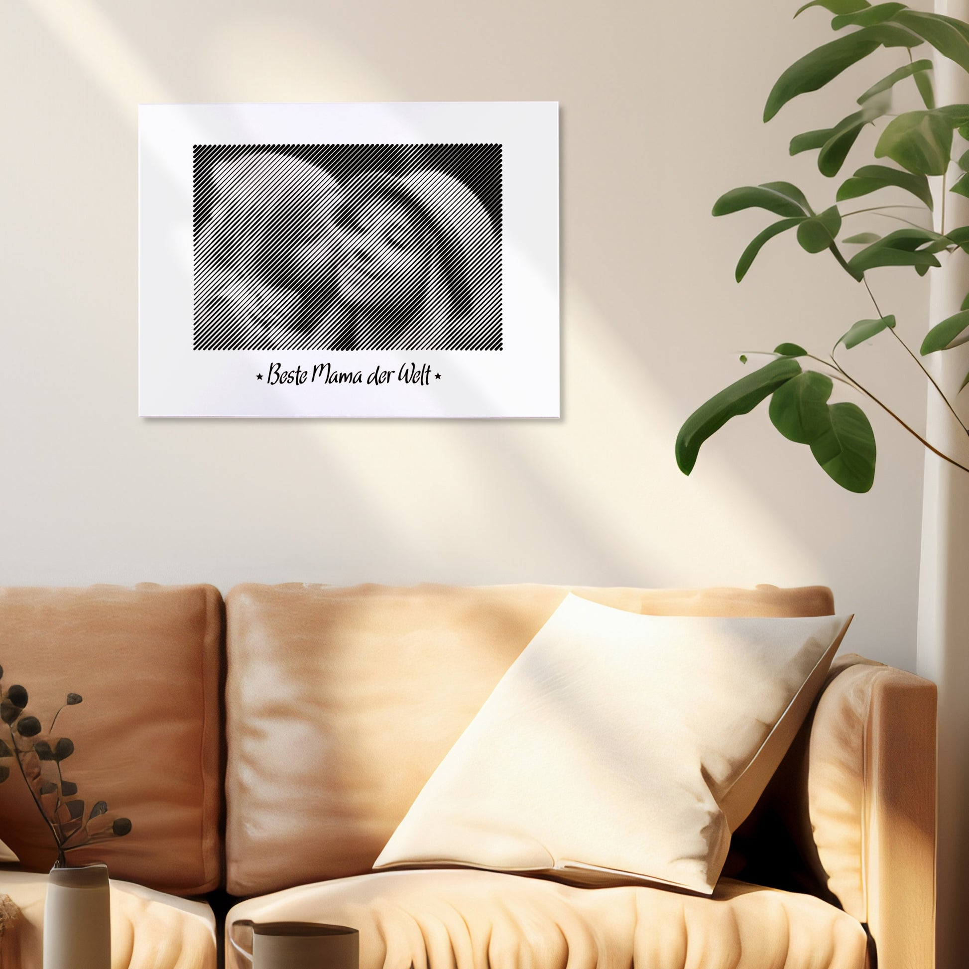 Fotogravur als Wandbild im Wohnzimmer – ein einzigartiges Fotogeschenk zum Muttertag, das wertvolle Erinnerungen in stilvoller Form festhält.